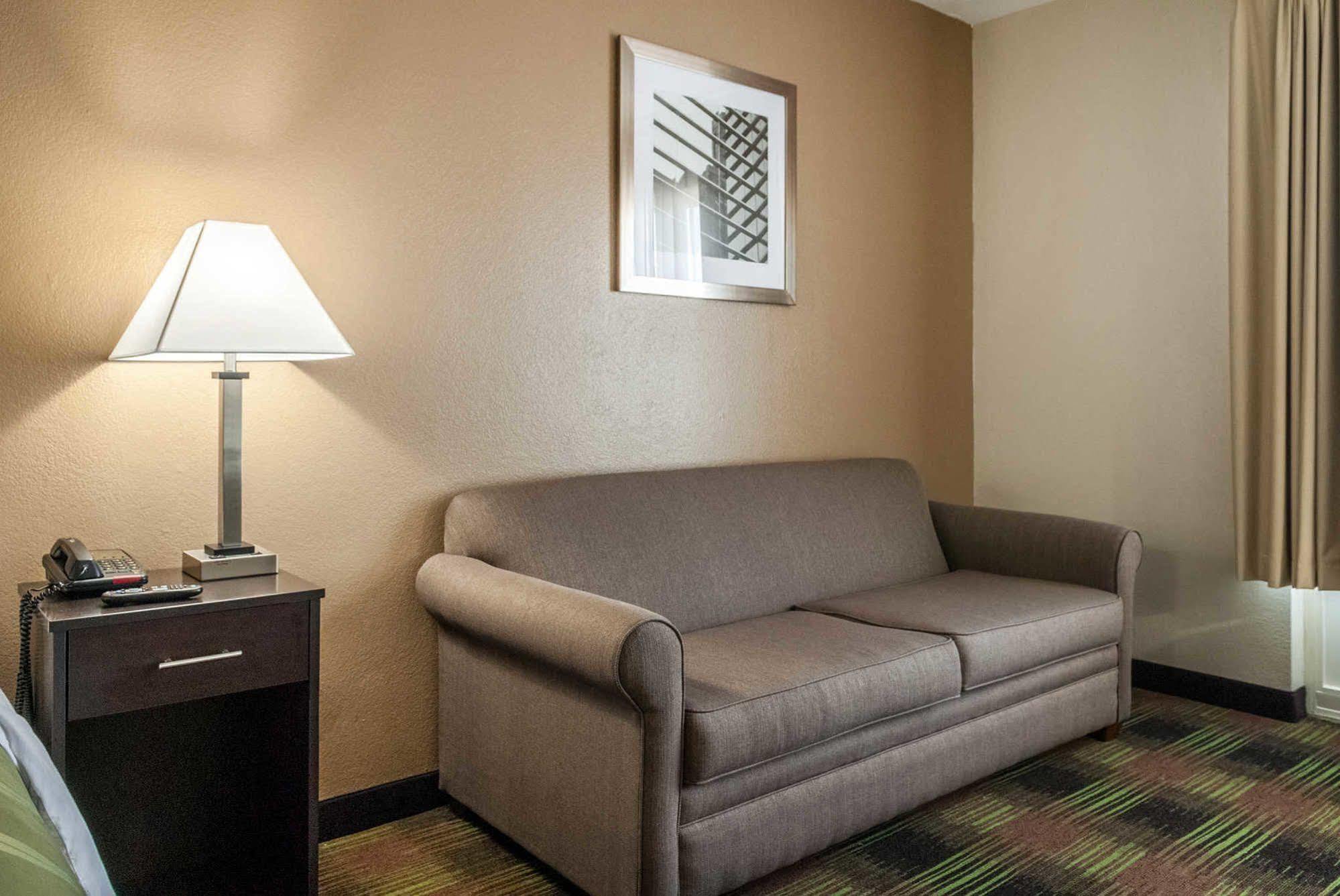 La Quinta 2*